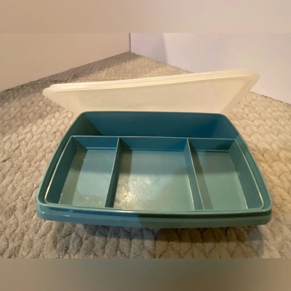 Vintage Tupperware sewing box 7 in all boxes 3 comes out and good snap on Lid